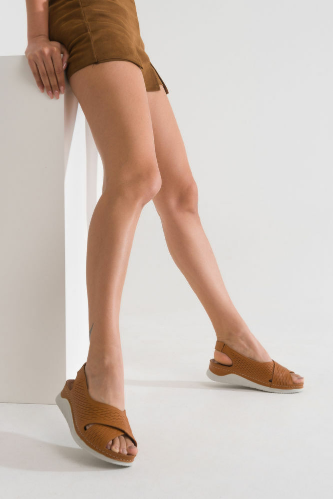 kadin-deri-sandalet-TABA-NHR2226125-0036774_0