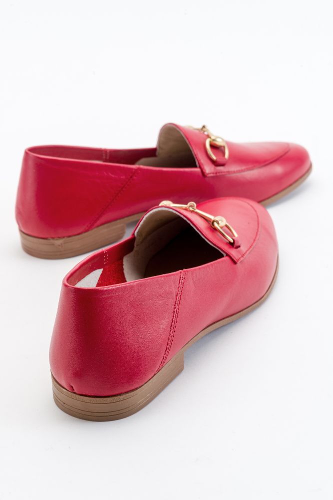 kadin-deri-zincirli-loafer-KIRMIZI-OK23257-0055393_0