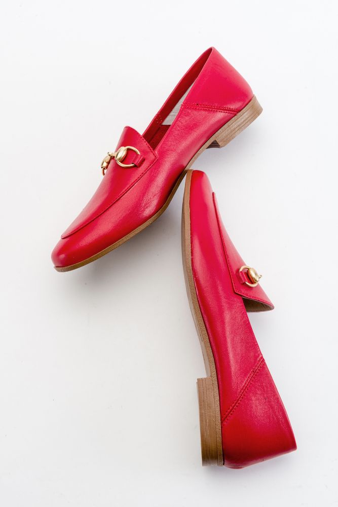 kadin-deri-zincirli-loafer-KIRMIZI-OK23257-0055395_0