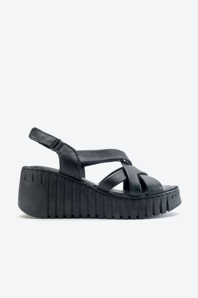 kadinn-dolgu-taban-sandalet-SIYAH-SLT232254-0055674_0