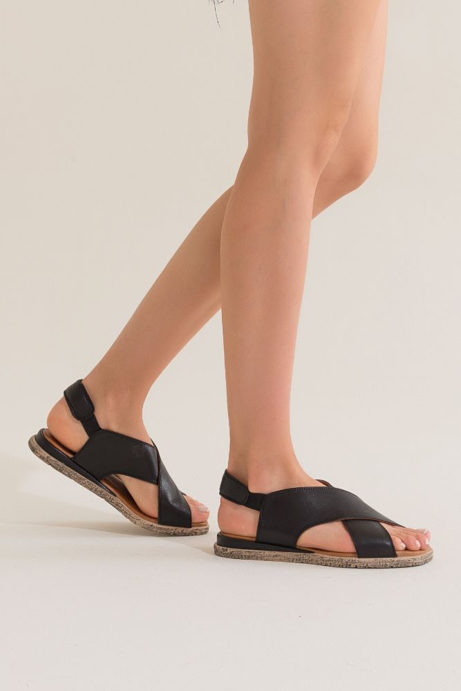 kadin-deri-sandalet-SIYAH-CVT232706-0056801_0