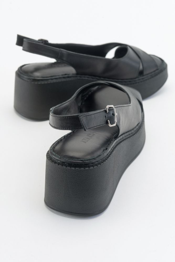 kadin-deri-sandalet-SIYAH-ASY232845-0057295_0