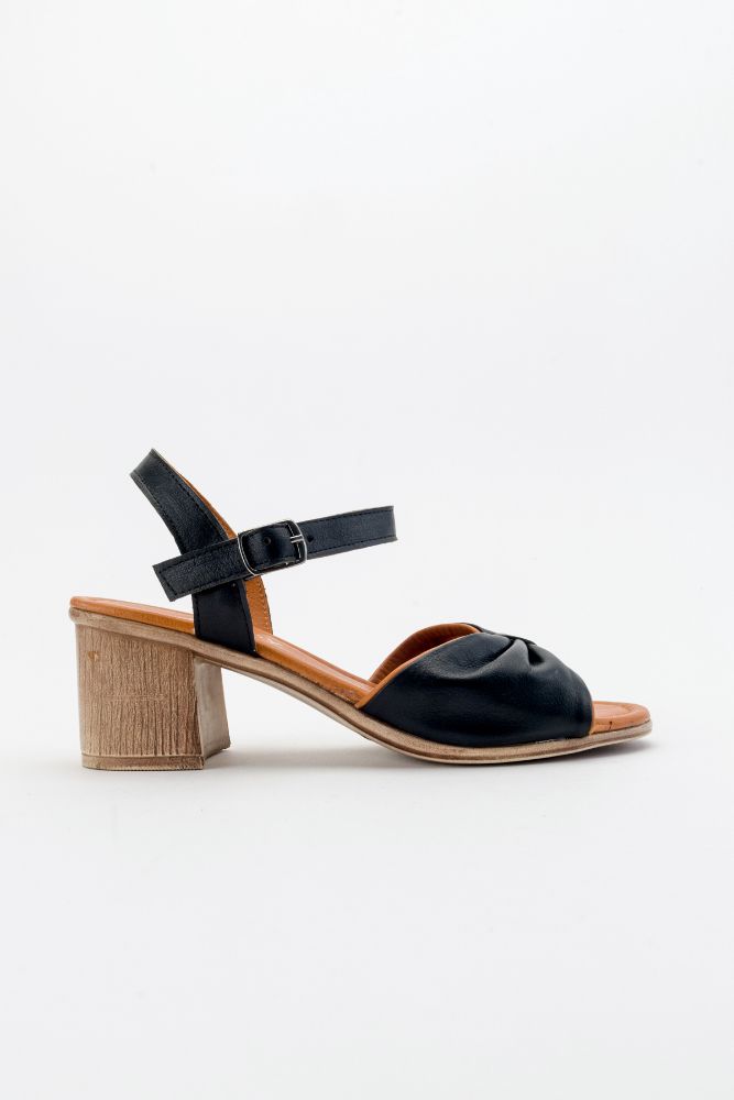 kadin-deri-topuklu-sandalet-SIYAH-ALP2326000-0057420_0