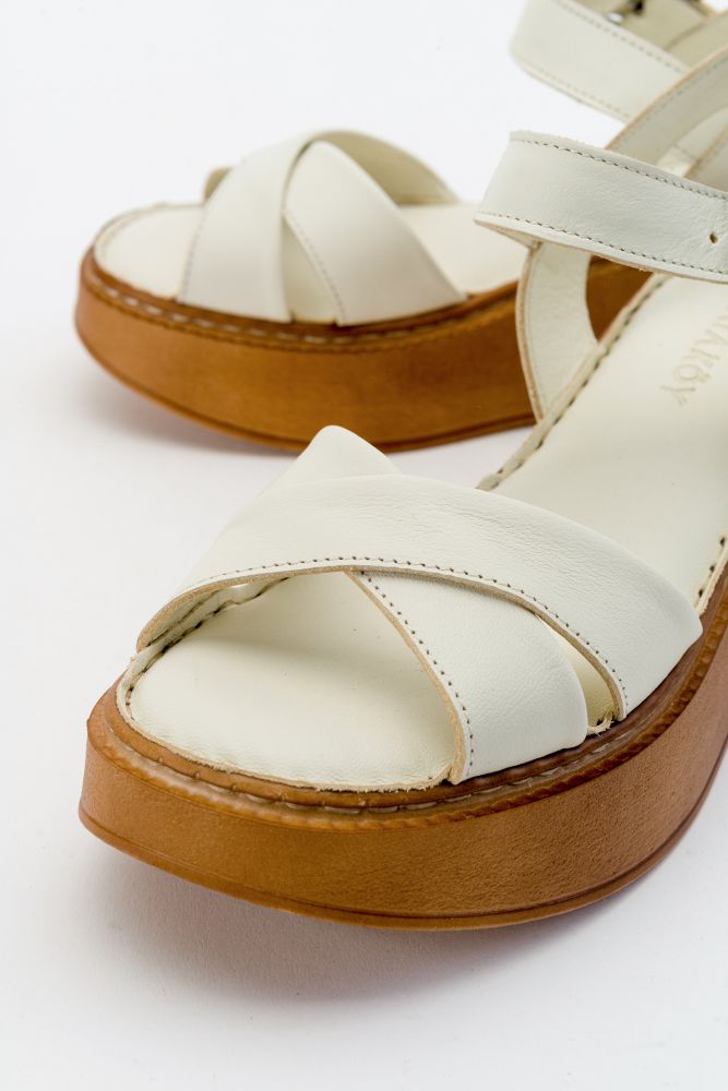 kadin-deri-sandalet-BEYAZ-ASY232868-0057522_0