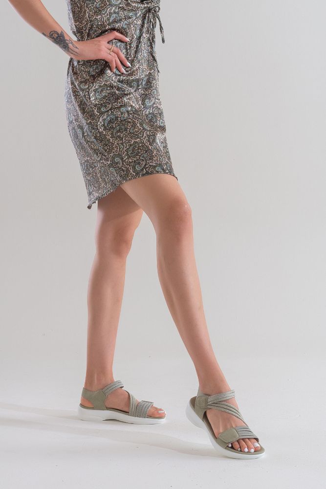 kadin-lastikli-cirtcirt-bantli-sandalet-YESIL-GUJ232176-0060148_0