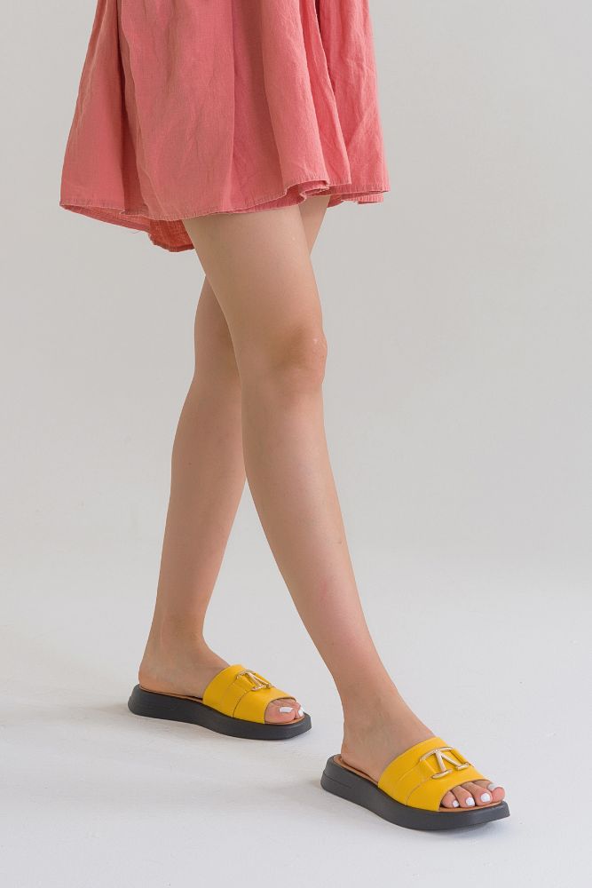 kadin-deri-terlik-SARI-ALP232903-0060668_0
