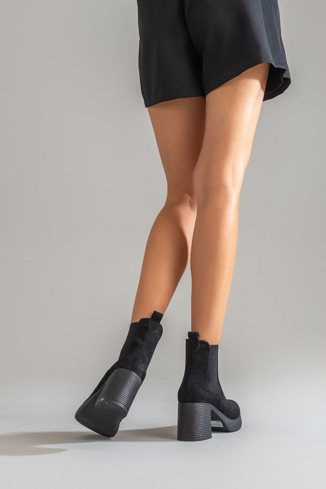 kadin-kalin-taban-lastikli-bot-SIYAH SUET-UNL241151-0065780_0