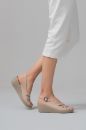Kadın Deri Dolgu Taban Sandalet BEJ ALC242101
