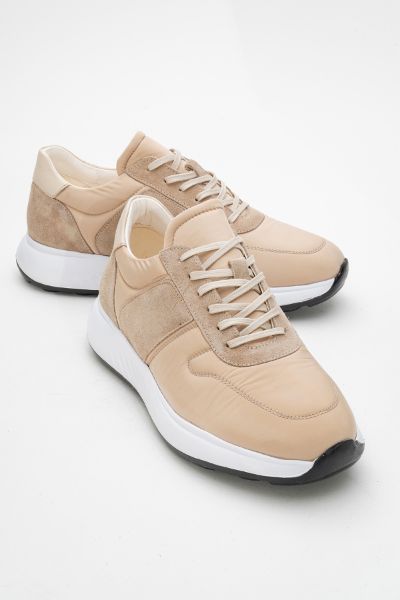 Spor Ayakkabı & Sneakers kategorisi için resim