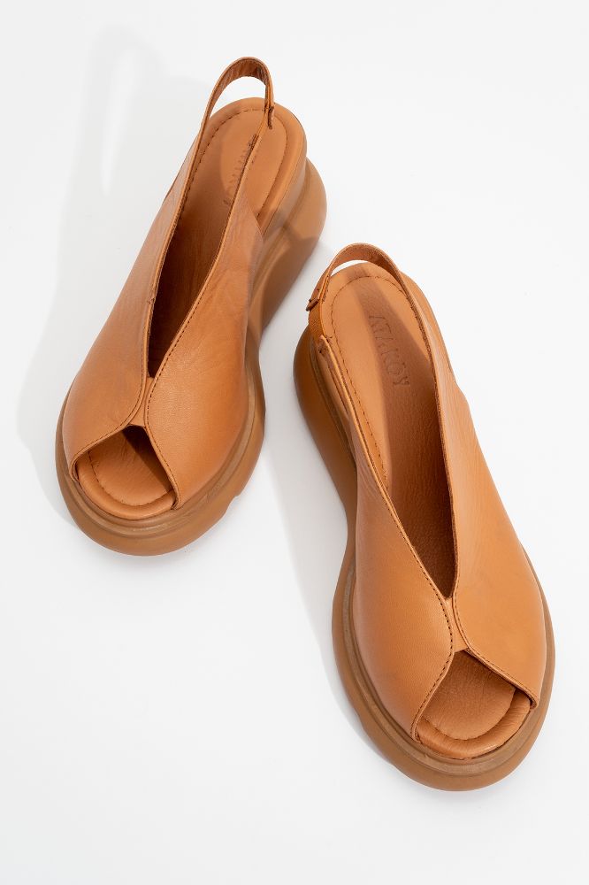kadin-deri-kalin-taban-sandalet-TABA-HKN2527672-0090504_0