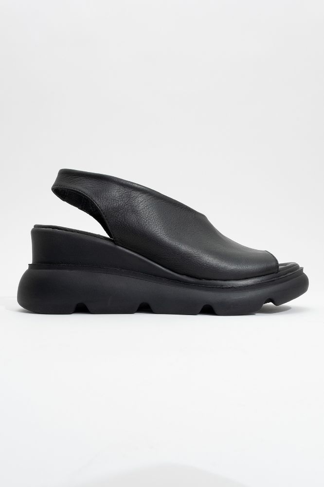 kadin-deri-kalin-taban-sandalet-SIYAH-HKN2527712-0090536_0