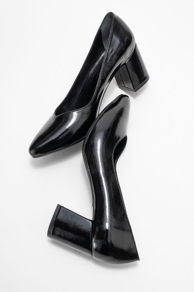 kadin-deri-kalin-topuklu-ayakkabi-SIYAH KIRISIK RUGAN-MG1901-0100537_0