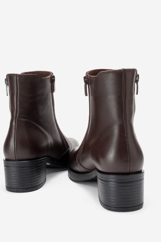 kadin-deri-fermuar-detayli-topuklu-bot-KOYU KAHVE-PNC187-0100807_0