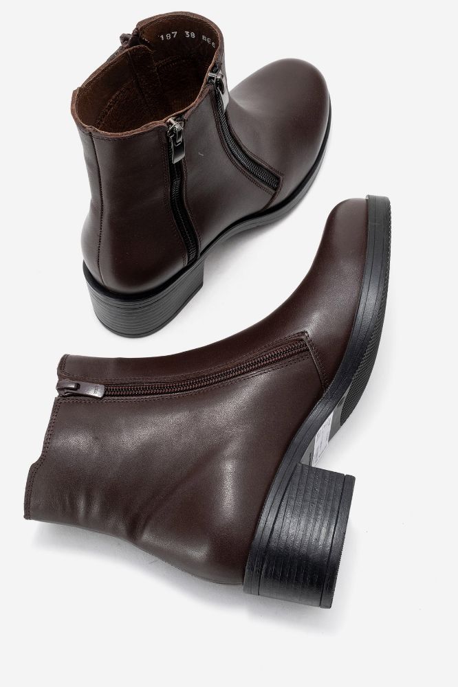 kadin-deri-fermuar-detayli-topuklu-bot-KOYU KAHVE-PNC187-0100809_0