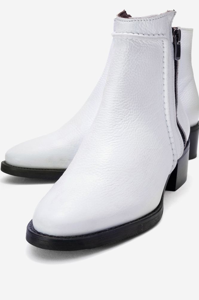 kadin-deri-fermuar-detayli-topuklu-bot-BEYAZ FLOTER-PNC639-0100818_0