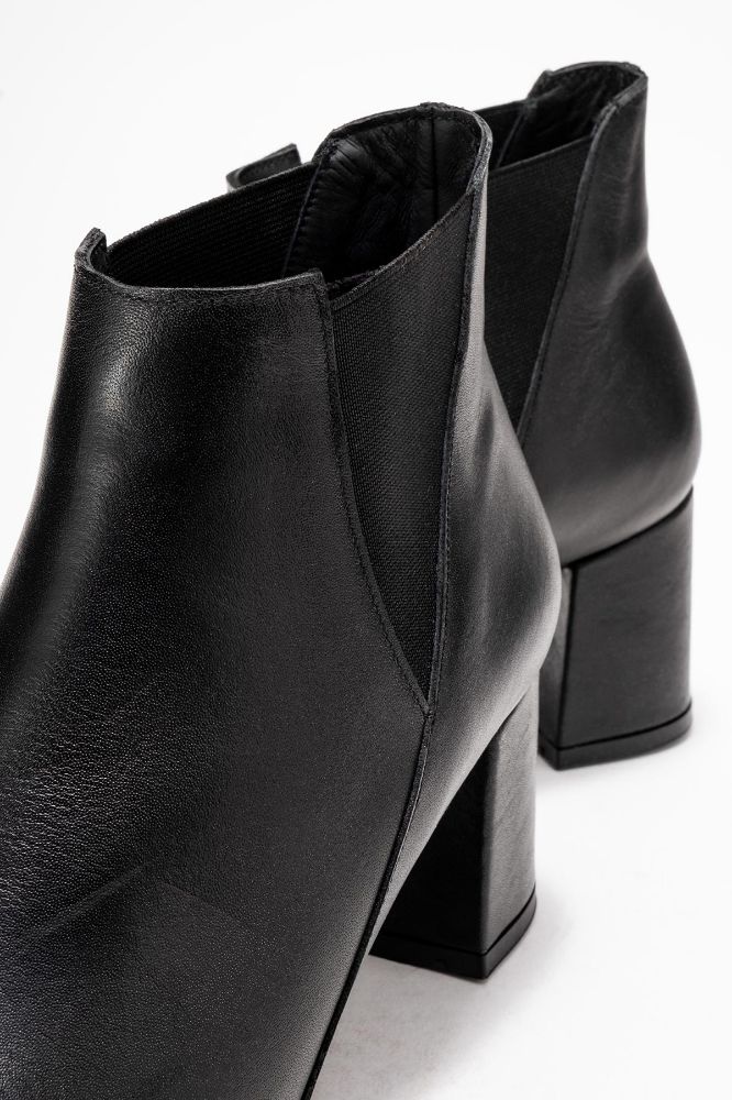 kadin-deri-lastikli-bot-SIYAH-PYZ1138-0101110_0
