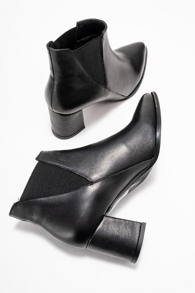 kadin-deri-lastikli-bot-SIYAH-PYZ1138-0101113_0