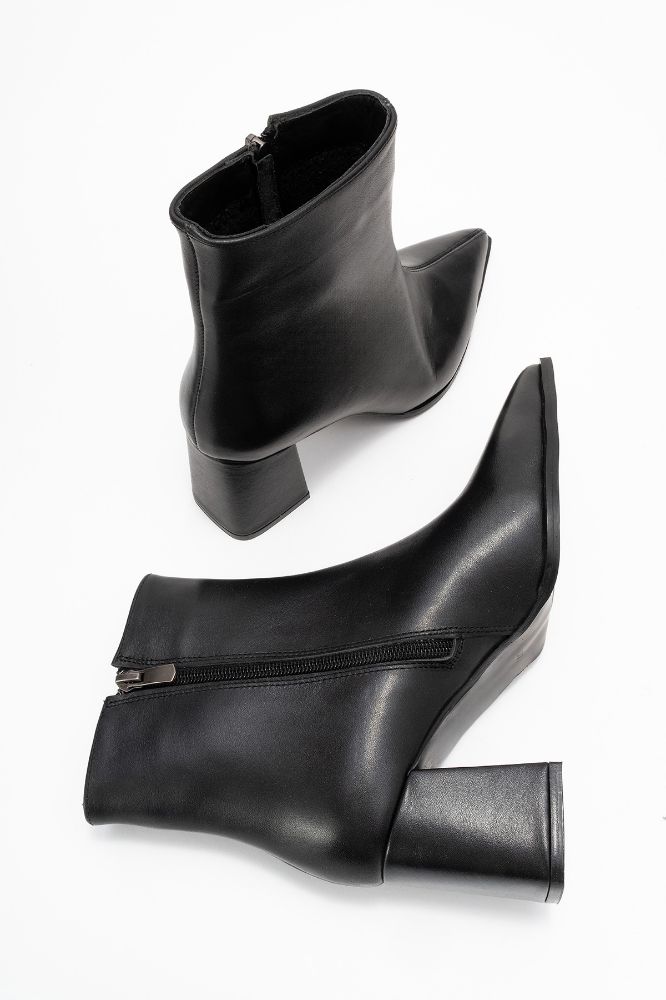 kadin-deri-kalin-topuklu-bot-SIYAH-ABA1300-0101176_0