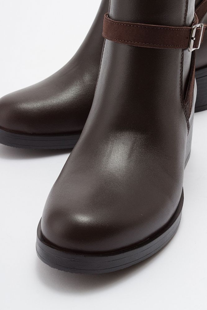 kadin-deri-aksesuar-detayli-topuklu-bot--KAHVE KAHVE NUBUK-PNC154-0101687_0