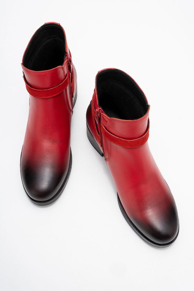 kadin-deri-aksesuar-detayli-topuklu-bot--KIRMIZI KIRMIZI NUBUK-PNC154-0101707_0