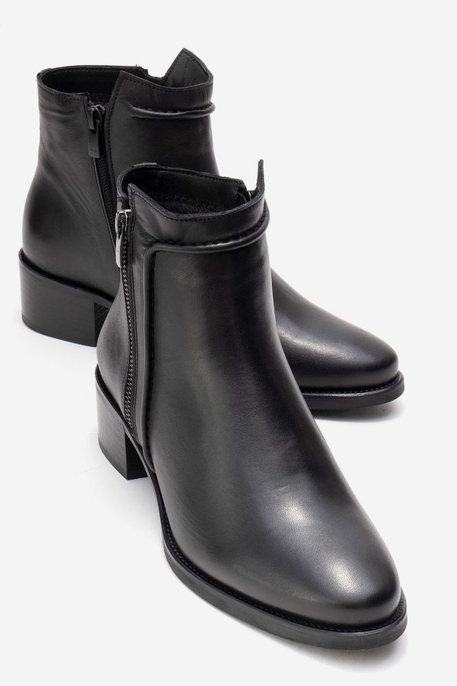 Kadın Deri Fermuar Detaylı Topuklu Bot SIYAH PNC639 resmi