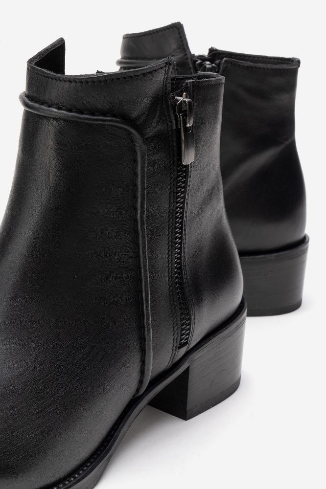 Kadın Deri Fermuar Detaylı Topuklu Bot SIYAH PNC639 resmi