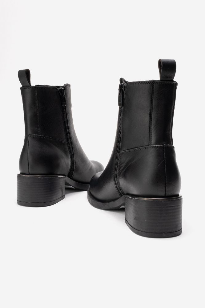 kadin-deri-kalin-topuklu-bot-SIYAH-PNC1526-0102337_0