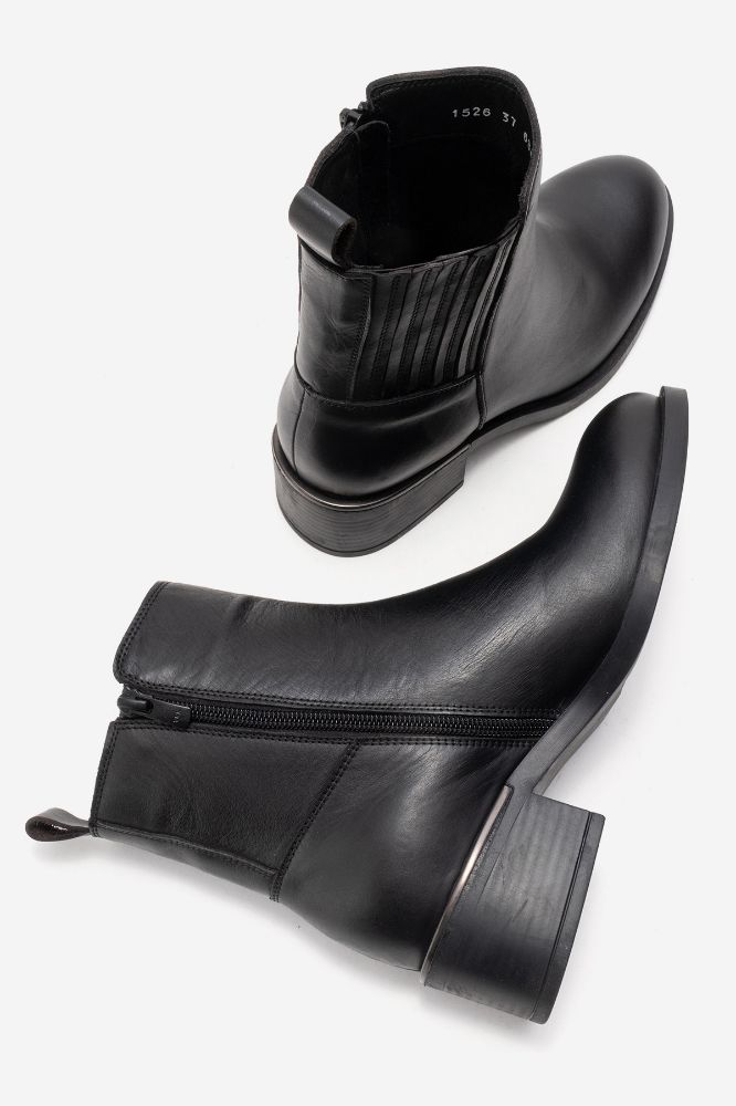 kadin-deri-kalin-topuklu-bot-SIYAH-PNC1526-0102339_0