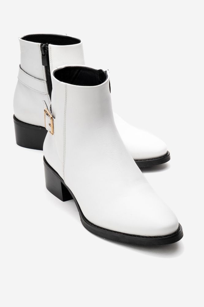 kadin-deri-aksesuar-detayli-topuklu-bot-BEYAZ-PNC594-0102766_0