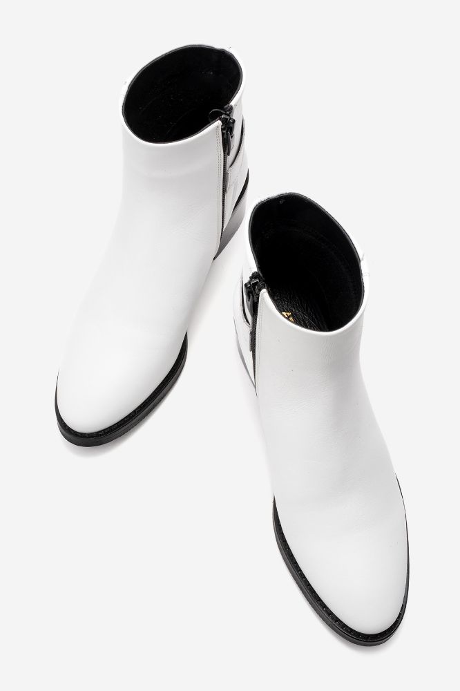 kadin-deri-aksesuar-detayli-topuklu-bot-BEYAZ-PNC594-0102769_0