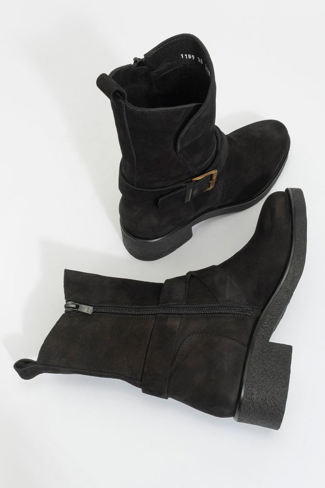 kadin-deri-kemer-tokali-bot-SIYAH NUBUK-PNC1199-0103172_0