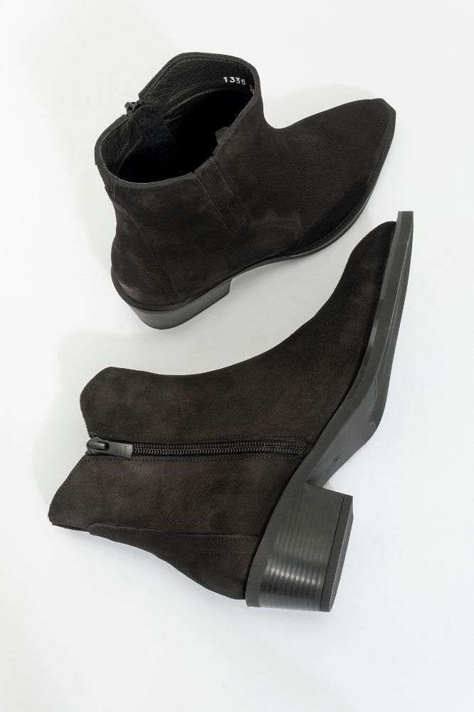 kadin-deri-topuklu-bot-SIYAH NUBUK-PNC1336-0103190_0