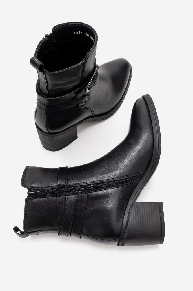 kadin-deri-kalin-topuk-kemer-aksesuarli-bot-SIYAH-PNC1551-0103442_0