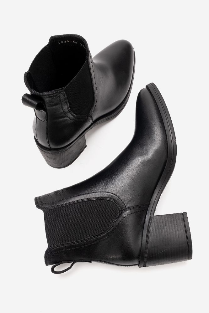 Kadın Deri Lastikli Topuklu Bot SIYAH PNC1306 resmi