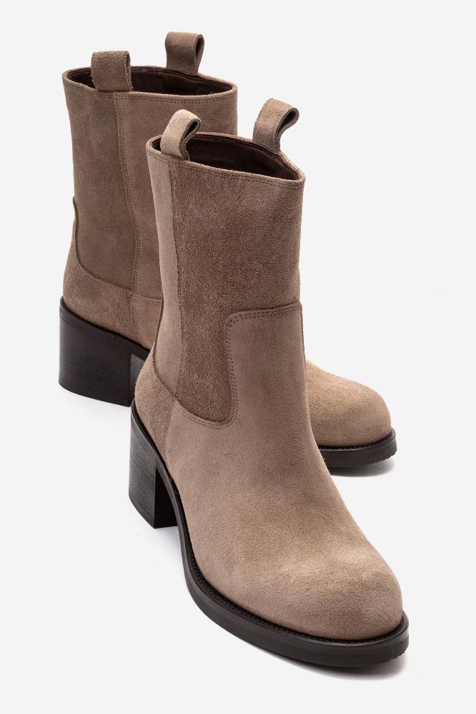 kadin-deri-kalin-topuklu-bot-KUM SUET-PNC1350-0103782_0