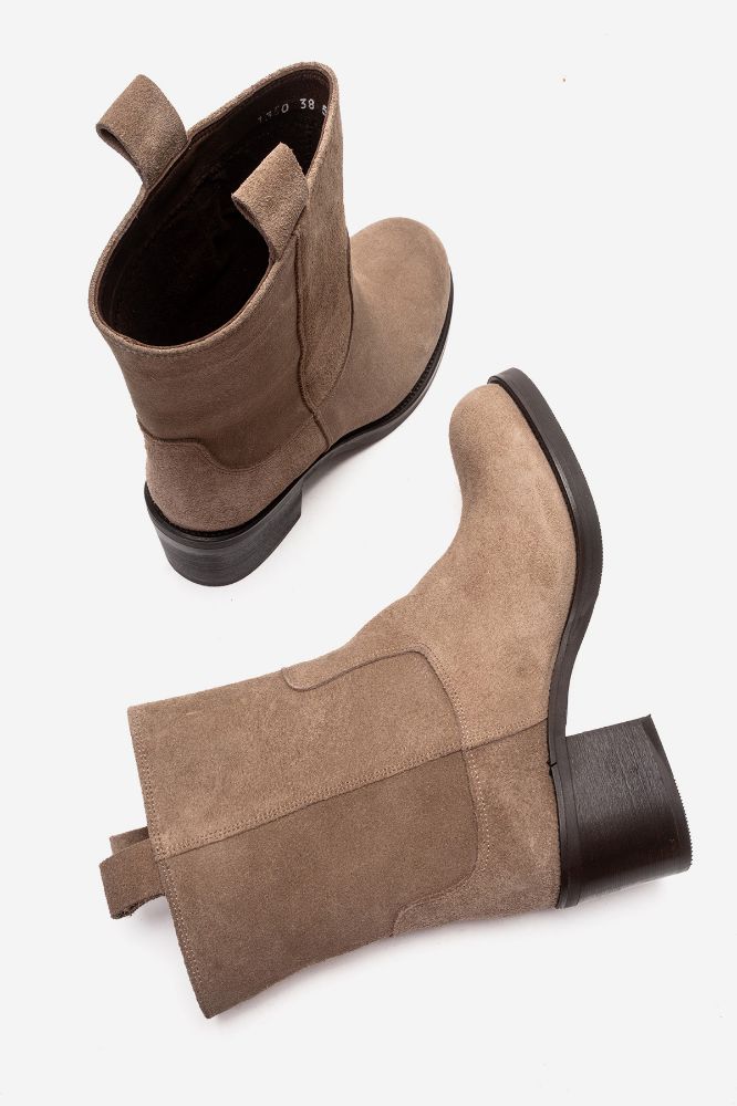 kadin-deri-kalin-topuklu-bot-KUM SUET-PNC1350-0103786_0